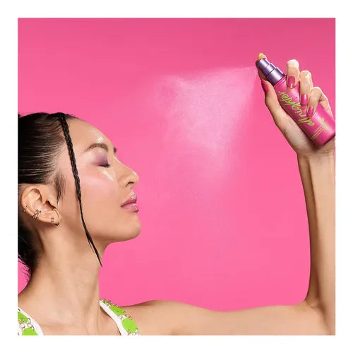 URBAN DECAY LONG LSTING MAKEUP SETTING SPRAY HYLURONIC ACID WATERMELON FRUIT EXTRACT ALL DAY WEAR - 118ML