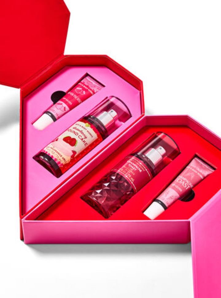 BATH AND BODY WORKS FOR YOU AND FOR ME HEART BOX