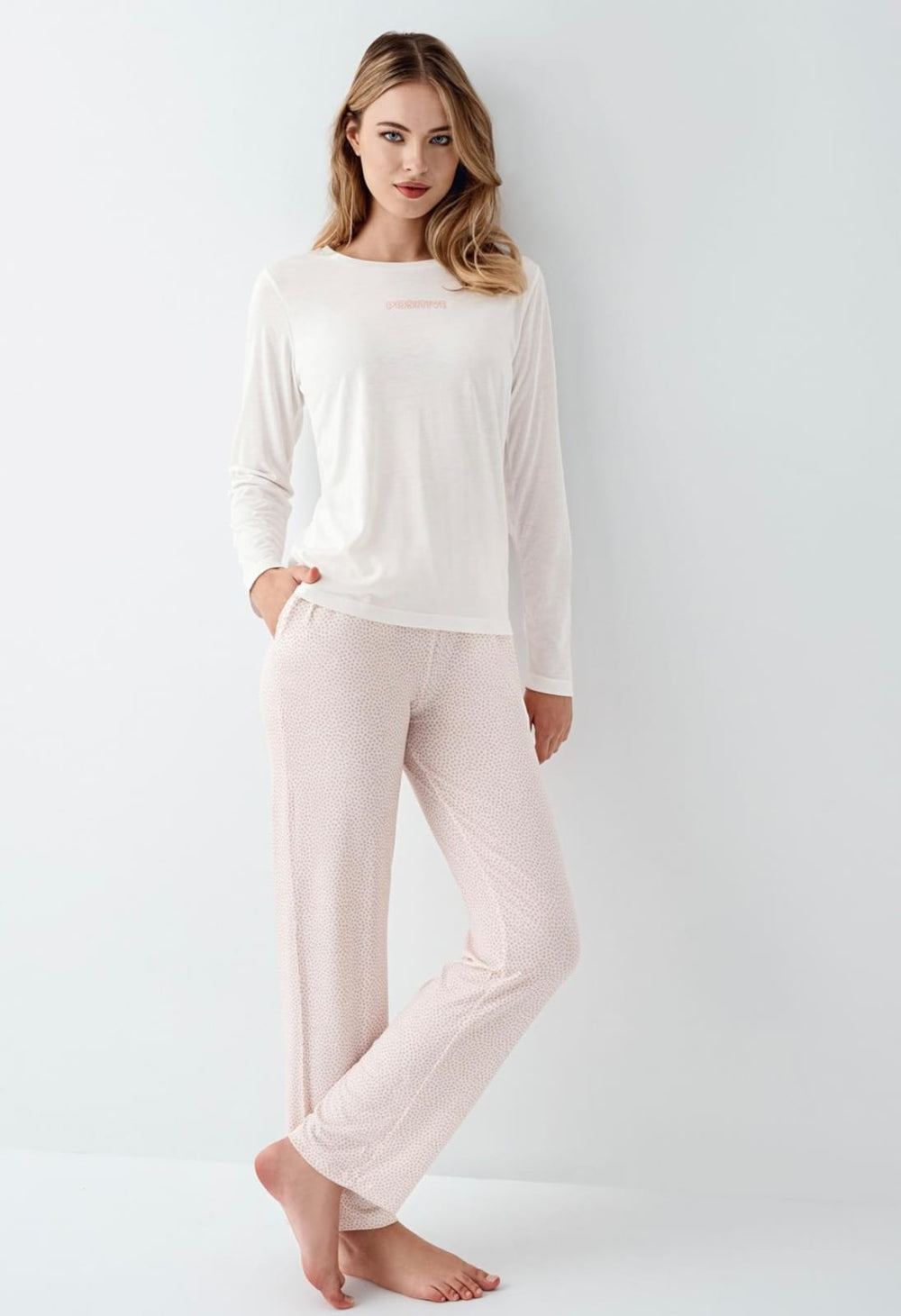 Polka dots pants with White top Pyjama set