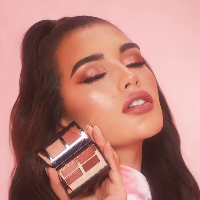 CHARLOTTE TILBURY Eyeshadow
LUXURY PALETTE
PILLOW TALK DREAMS