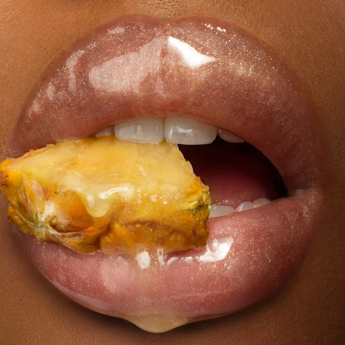 Gisou 
Honey Infused Hydrating Lip Oil- Color: Pineapple Pout - Sheer Golden Shimmer