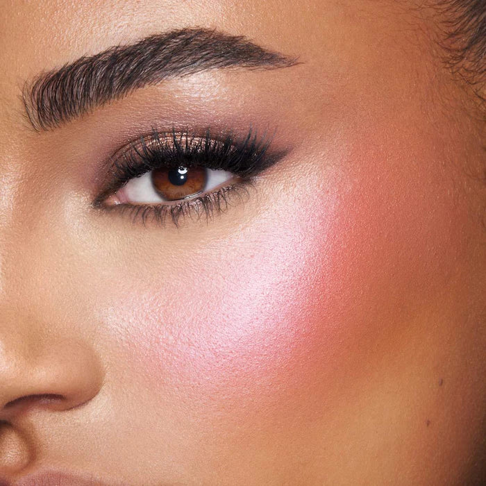 Charlotte Tilbury 
Mini Hollywood Blush & Glow Palette-Pink