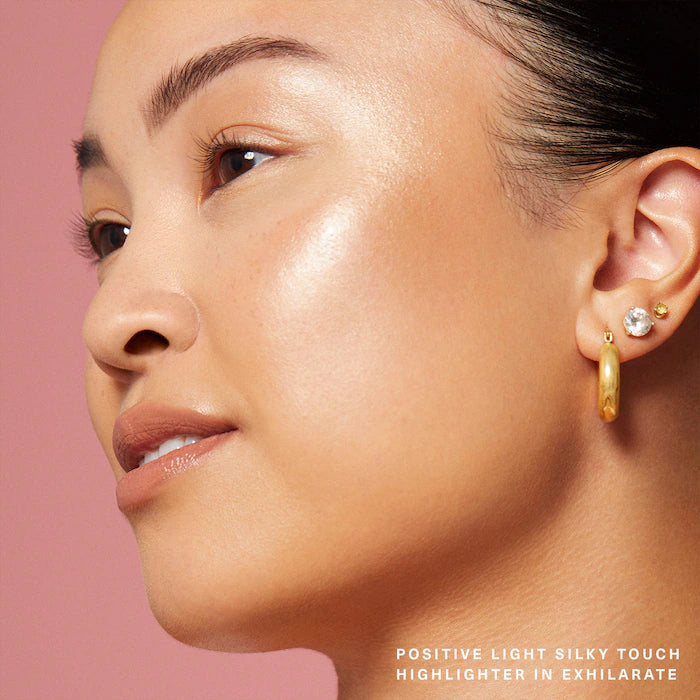 Rare Beauty by Selena Gomez 
Positive Light Silky Touch Highlighter Color: Exhilarate - champagne gold