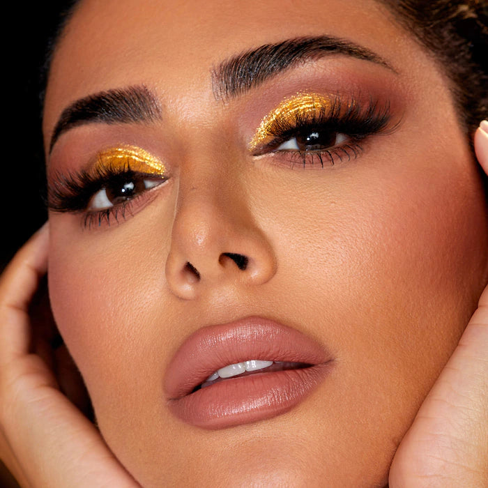 HUDA BEAUTY 
Empowered Eyeshadow Palette
