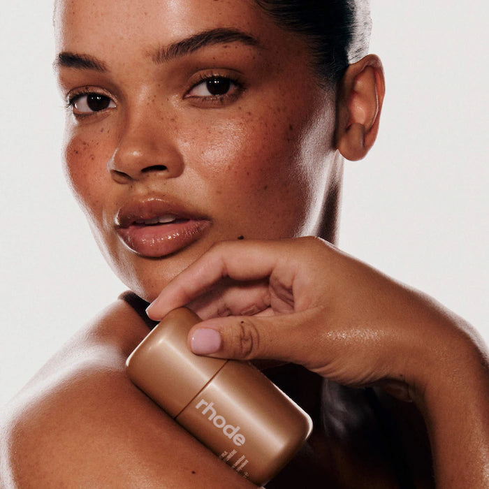 rhode 
Highlight Milk Multipurpose Luminizer Color: 03 - pearly warm bronze