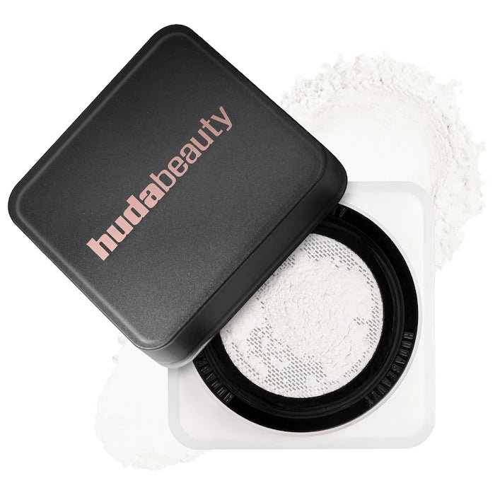 HUDA BEAUTY 
Easy Bake Blurring Loose Baking & Setting Powder Color: Sugar Cookie - fair to tan skin tones. neutral undertones for ultra-brightening