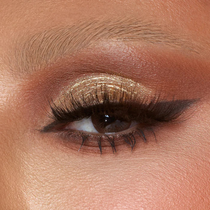 HUDA BEAUTY 
Empowered Eyeshadow Palette