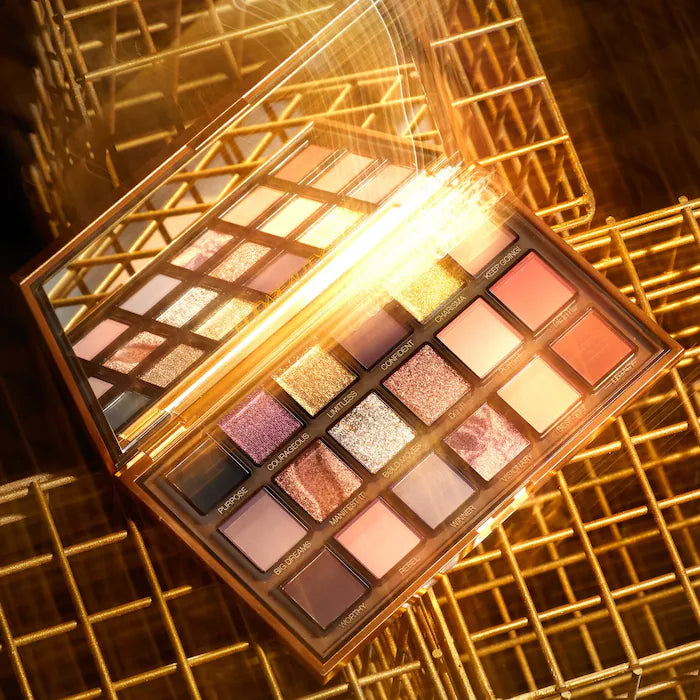 HUDA BEAUTY 
Empowered Eyeshadow Palette