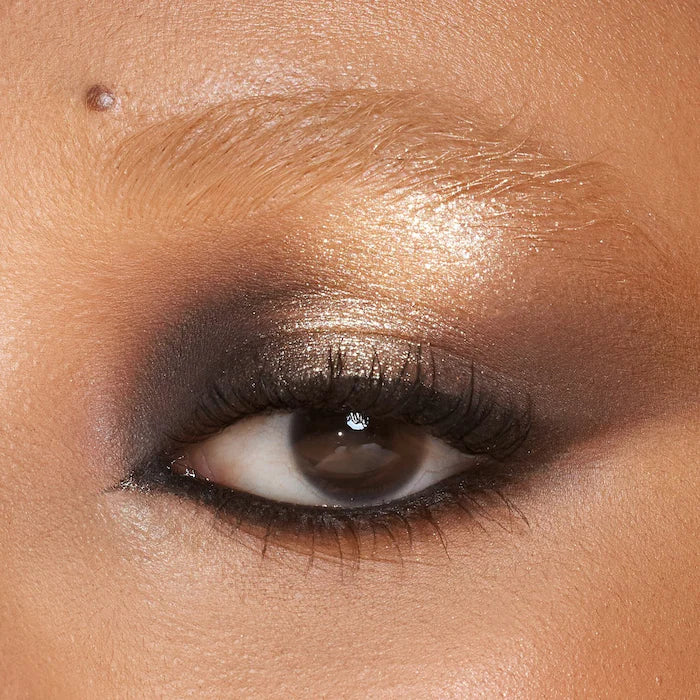HUDA BEAUTY 
Empowered Eyeshadow Palette
