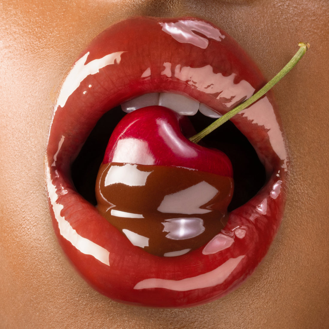 Honey Infused Lip Oil - Fall Collection Shade: Cherry Chocolate