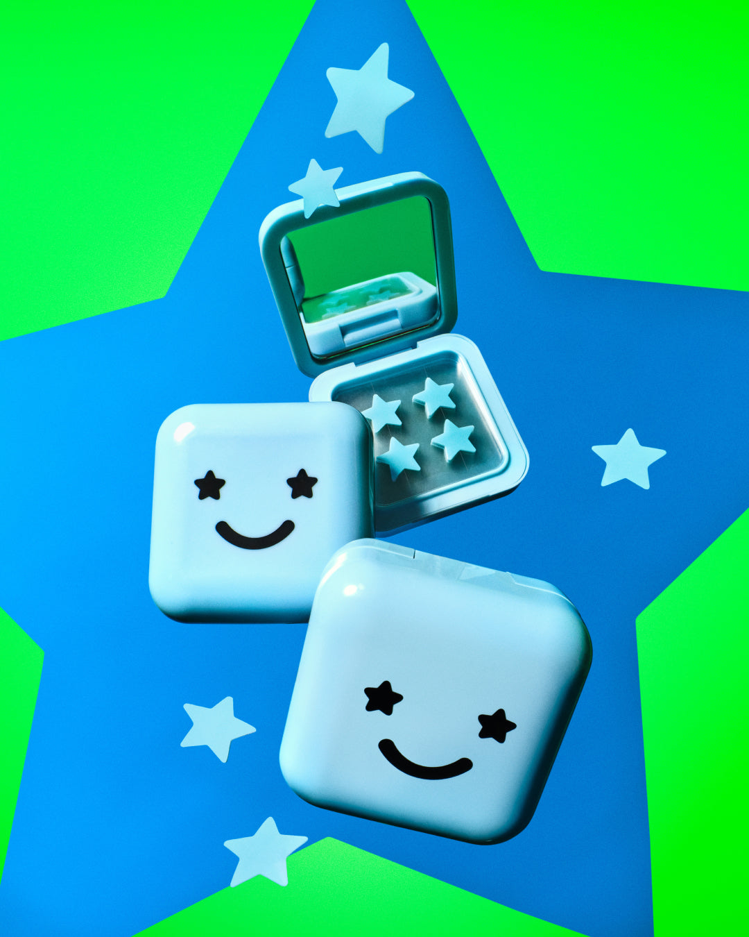 Stars face + big blue
absorbs. shrinks. unclogs.
a cute blue compact filled with 32 hydrocolloid patches made with salicylic acid