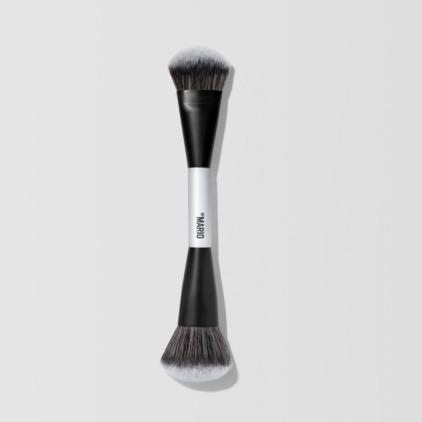 MAKEUP BY MARIO 
F4 Dual-Ended Foundation and Face Brush