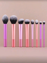 SET OF 8 BRUSHES
