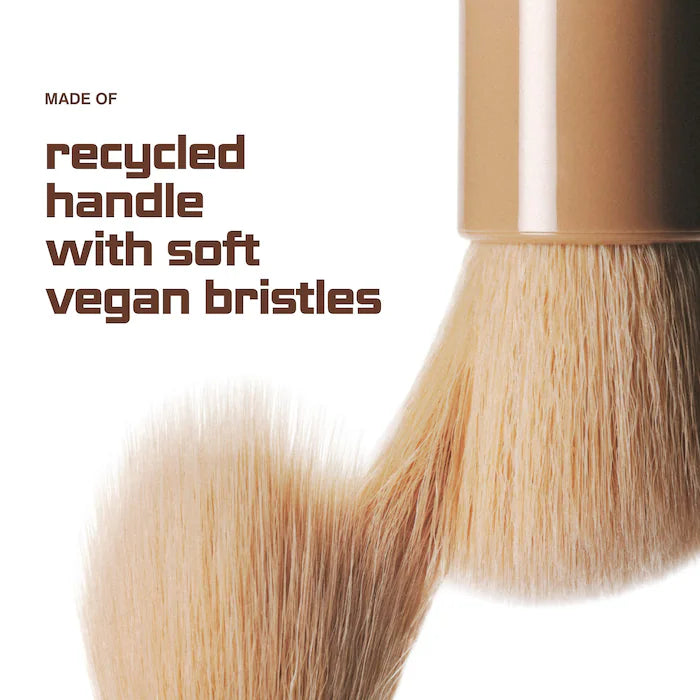 rhode 
Pocket Brush Double-Ended Makeup Brush