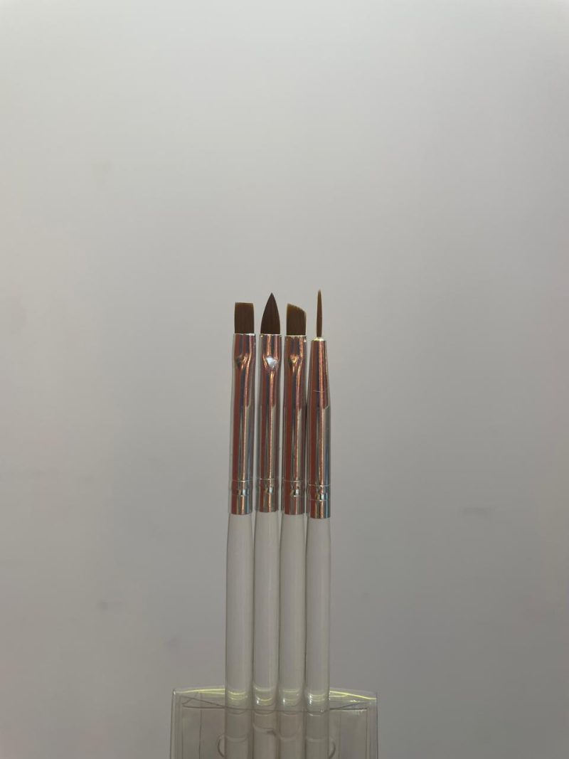 SUPERIOR 4 IN 1 MAKE UP BRUSHES