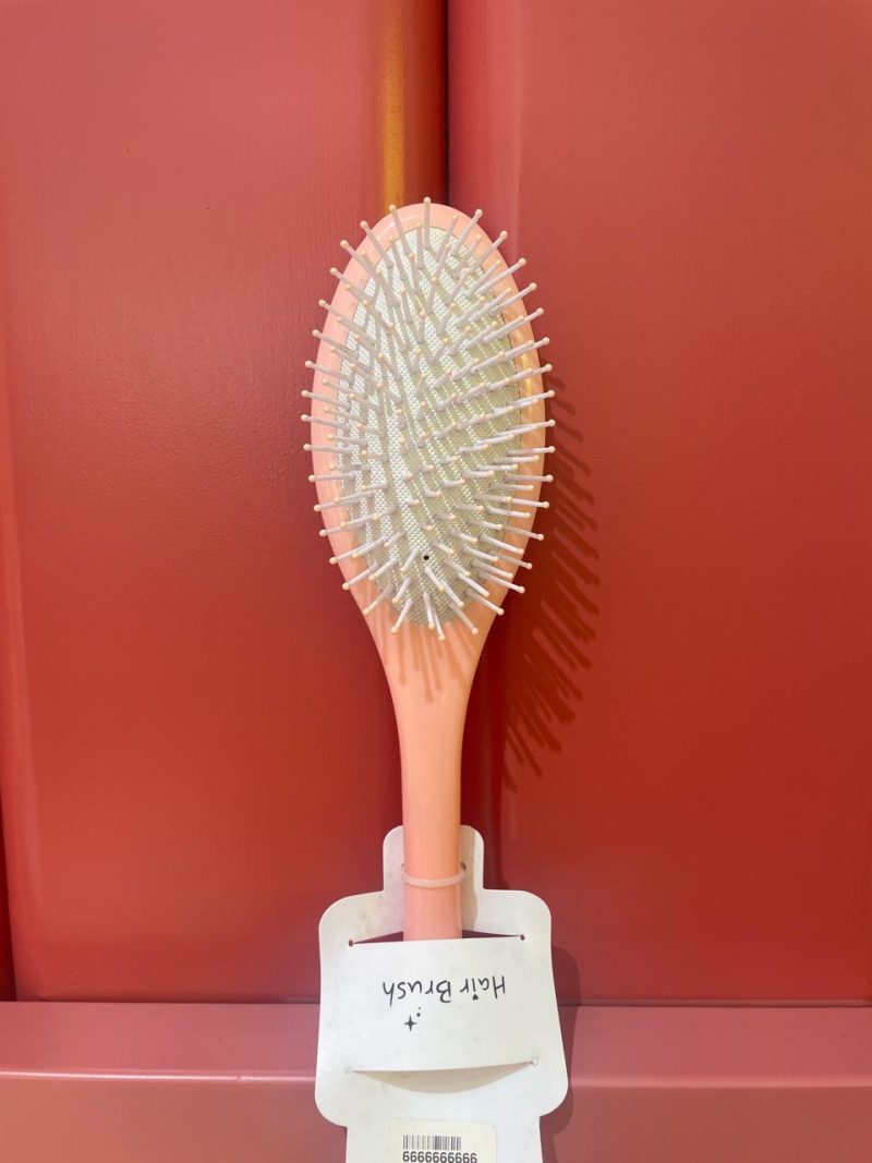 BABY PINK HAIRBRUSH