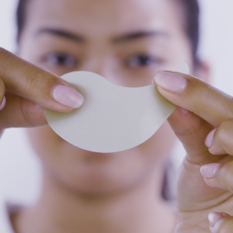PIXI DetoxifEYE Single-Use Eye Patches - Image 4